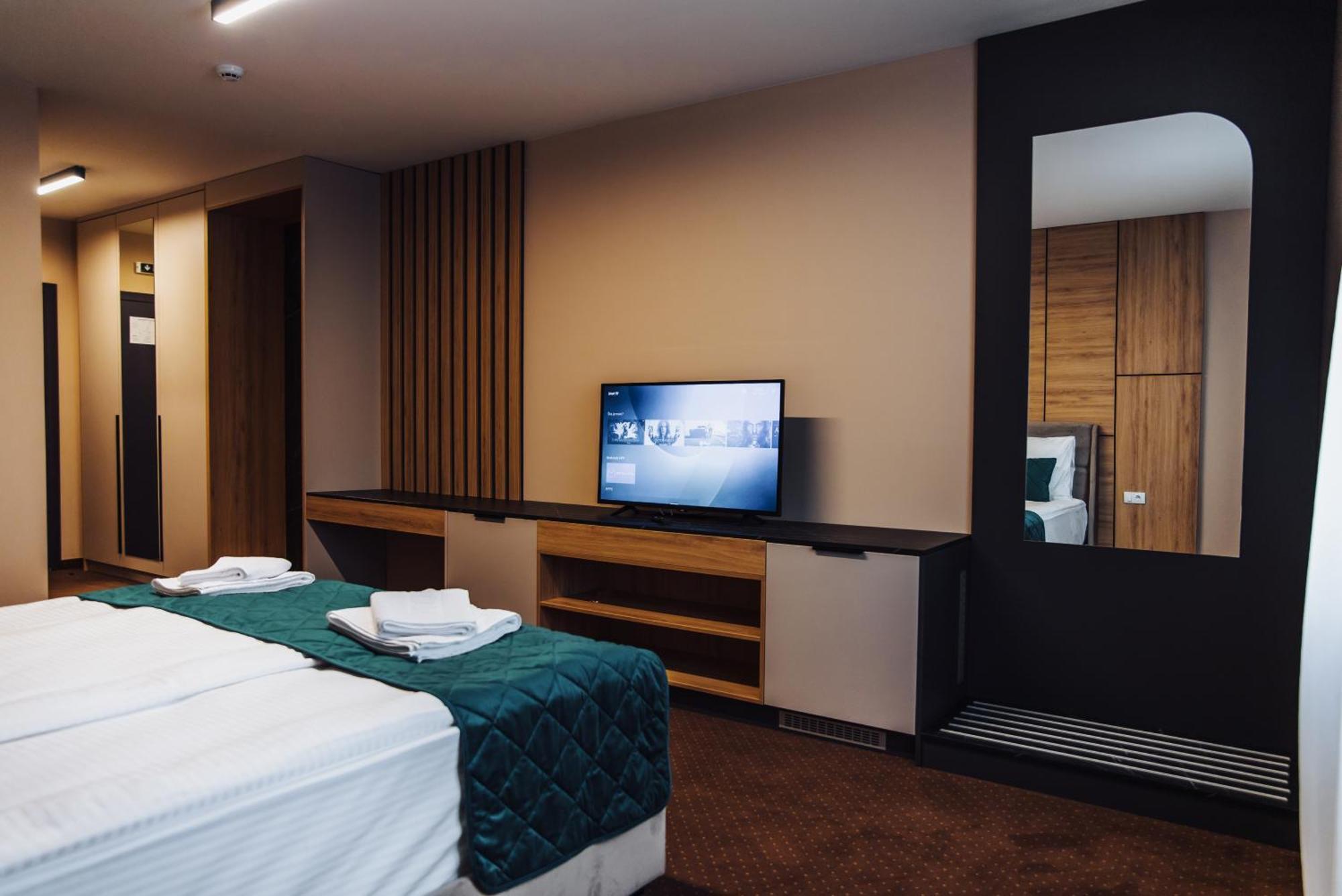 Hotel Brcko Gas Sarajevo Lukavica Eksteriør billede